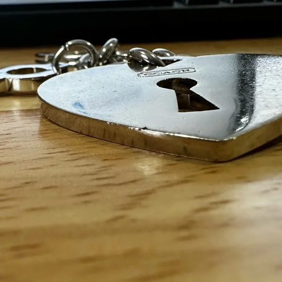 Coach Vintage Y2K Silver tone Heart Keyhole Keychain - Picture 9 of 11